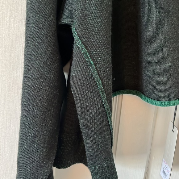 Host Pick ๐ฅ CREA CONCEPT cropped open cardigan, dark green wool NWT - Picture 6 of 11